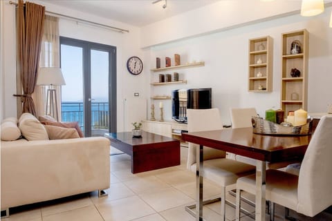 Filia Home