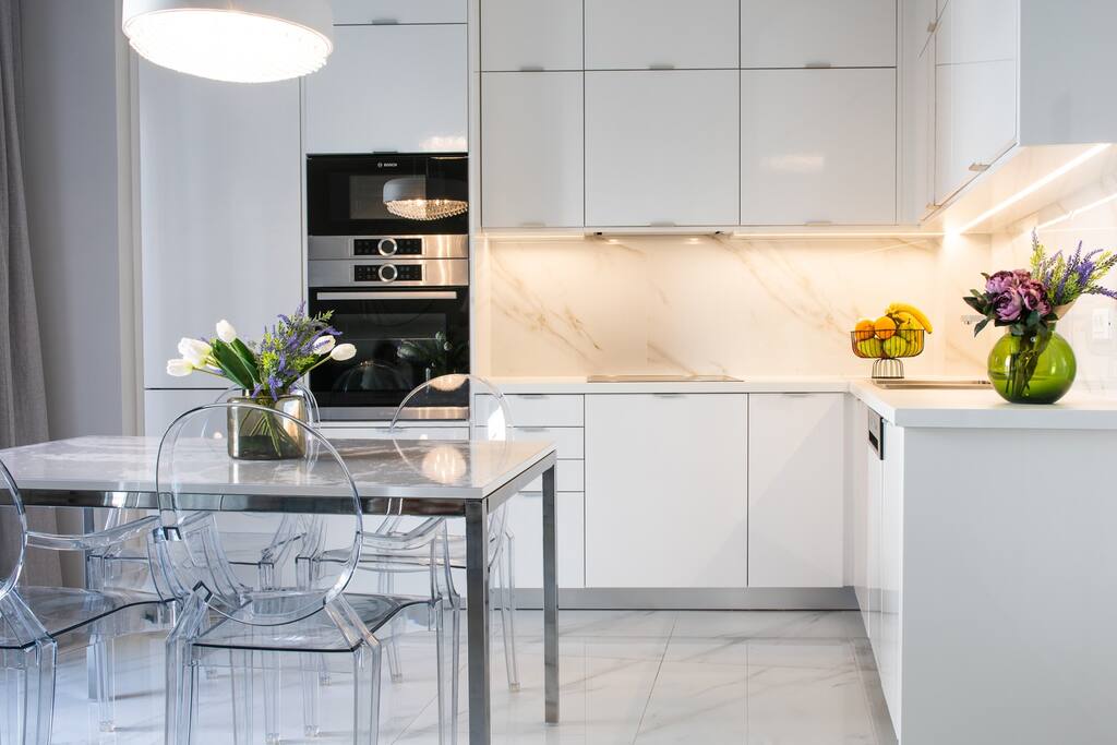 oikos-luxury-central-apartment/