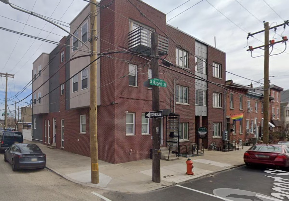 modern-condo-in-trendy-neighborhood/