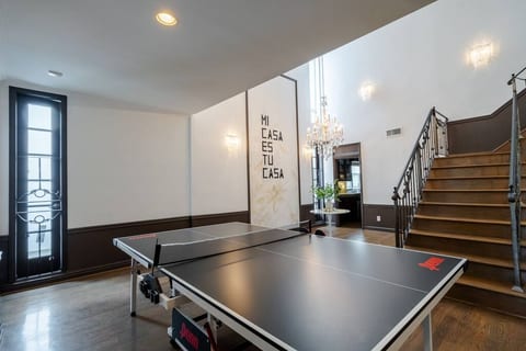6BR/Music Studio/Pool/Spa/Games.