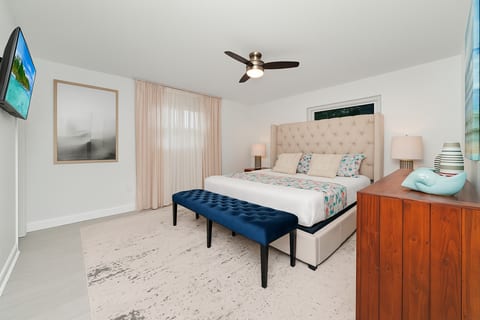 Beach Home: Hot Tub & Game Room