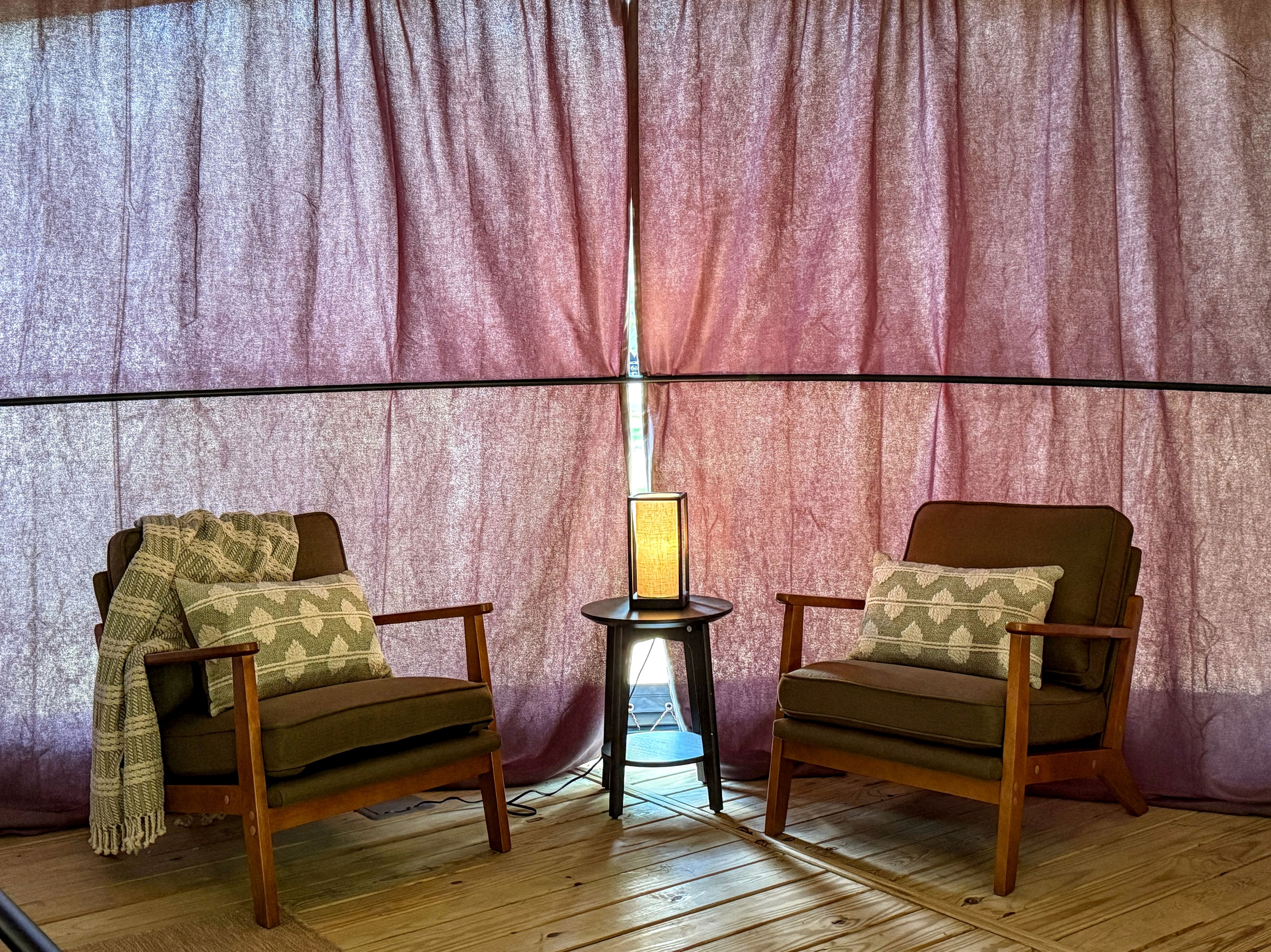 luxury-dome-glamping-in-the-heart-of-the-catskills/