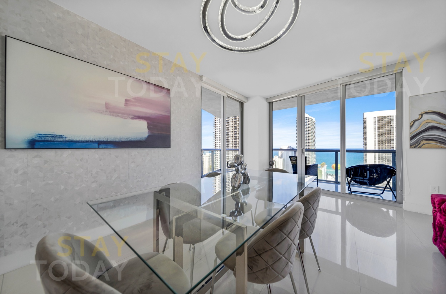 Oceanview Oasis: Tranquil Retreat 𝙗𝙮 𝙎𝙏𝘼𝙔-𝙏𝙊𝘿𝘼𝙔 | Beachwalk Resort - Hallandale Beach