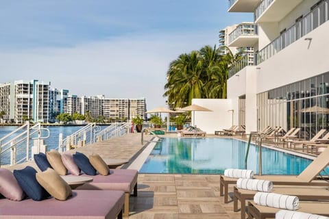 The first-floor pool provides a peaceful waterfront setting with comfortable loungers and views of the calm canal. It’s an ideal spot to relax, swim, and enjoy the serene surroundings during your stay.