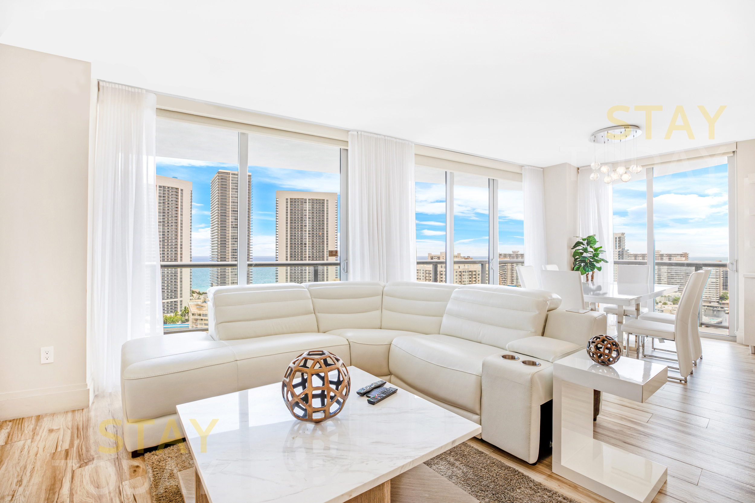Bright Ocean View Condo 𝙗𝙮 𝙎𝙏𝘼𝙔-𝙏𝙊𝘿𝘼𝙔 | Beachwalk Resort