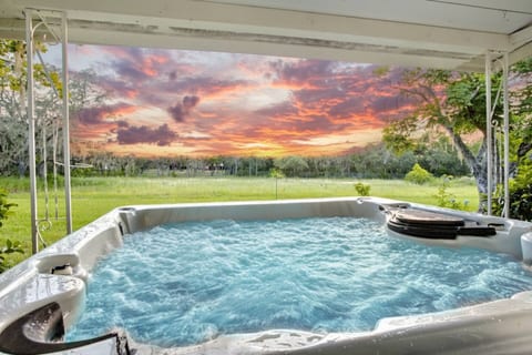 •Private 3 Acre Estate W/ Home Theater & Jacuzzi• 𝙗𝙮 𝙎𝙏𝘼𝙔-𝙏𝙊𝘿𝘼𝙔 | Casa Tallman