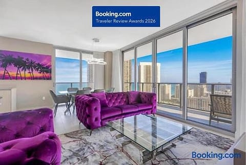 Luxury Oceanview Apartment 𝙗𝙮 𝙎𝙏𝘼𝙔-𝙏𝙊𝘿𝘼𝙔 | Hyde Beach House