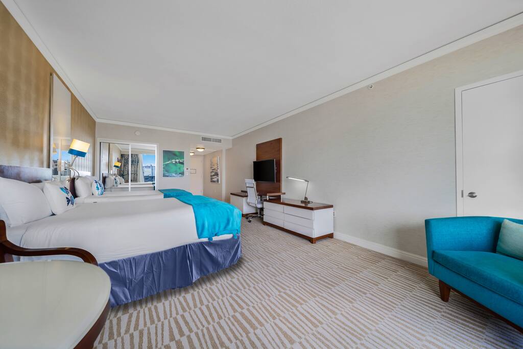 exclusive-luxury-beach-resort-suite-or-trump-sunny-isles-beach/