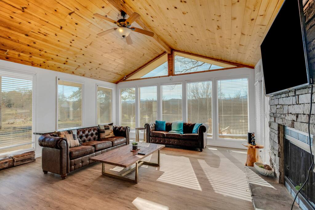 haven-retreat-in-tennessee-or-modern-mountain/