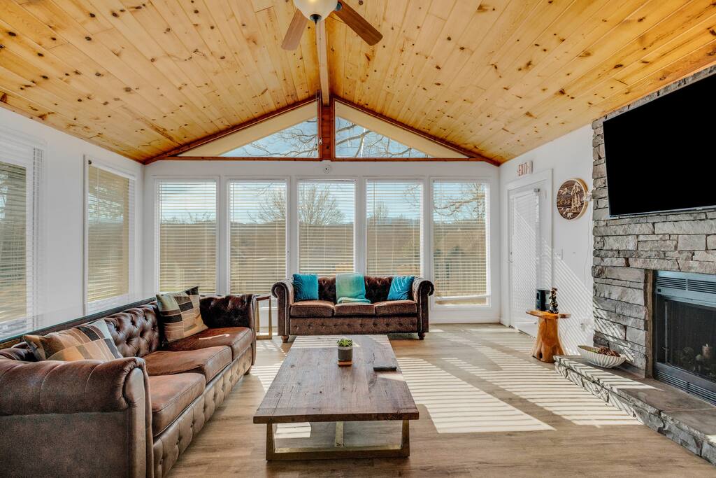 haven-retreat-in-tennessee-or-modern-mountain/