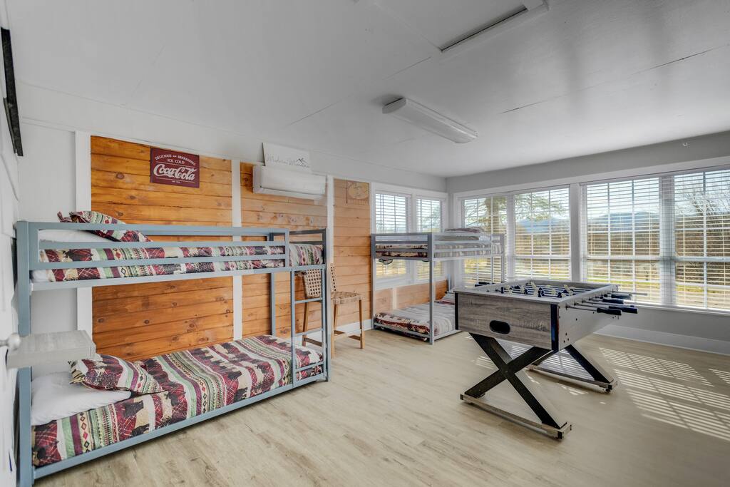 haven-retreat-in-tennessee-or-modern-mountain/