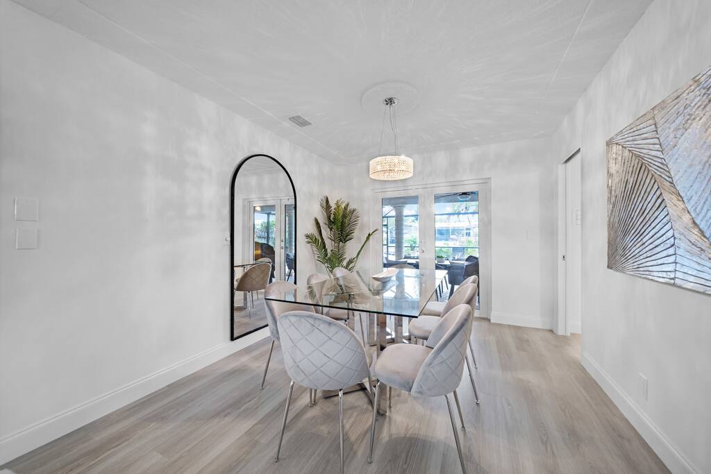 river-harmony-home-or-boat-house/