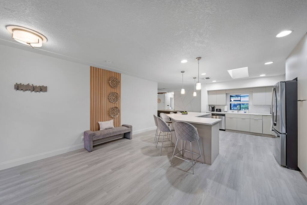 river-harmony-home-or-boat-house/