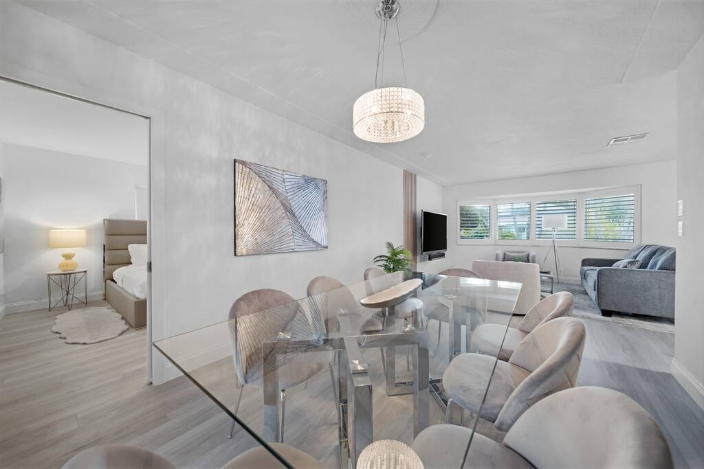 river-harmony-home-or-boat-house/