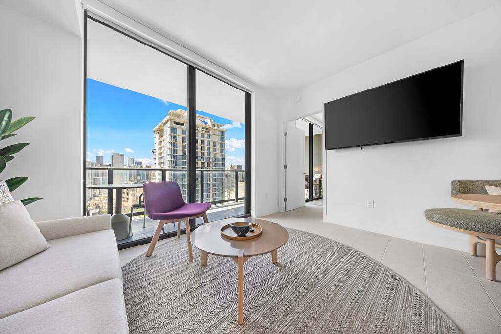 aurora-miami:-new-condo/
