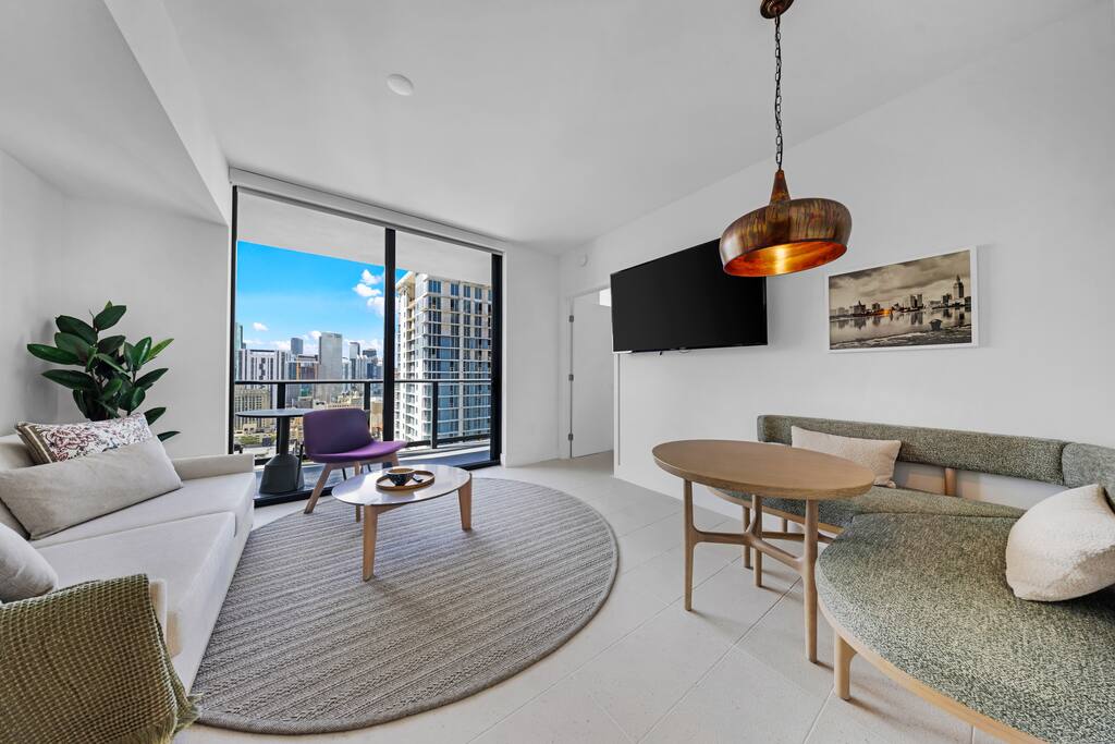aurora-miami:-new-condo/