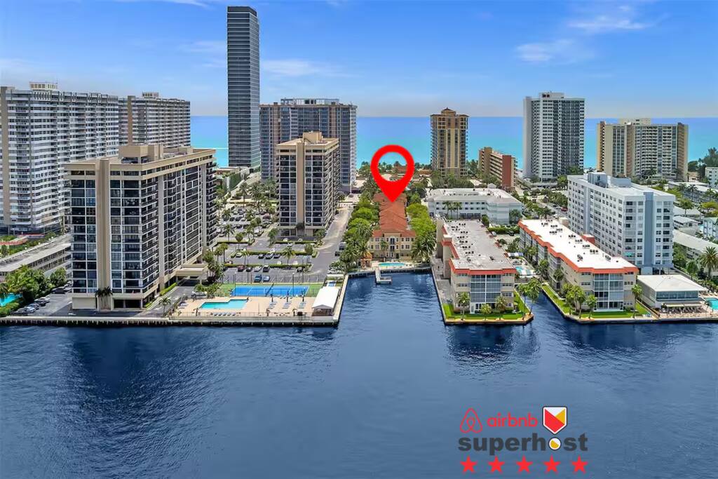 bayside-townhome-with-private-beach-access/