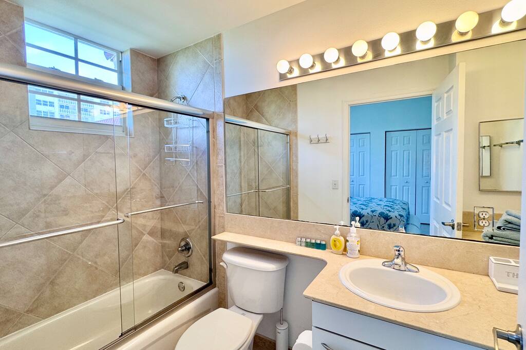 sunny-townhome-near-ocean-walk-to-sand-in-5-min!-or-townhome/