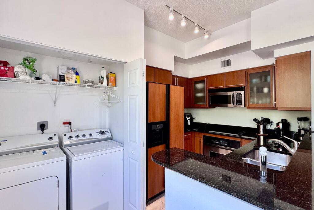 sunny-townhome-near-ocean-walk-to-sand-in-5-min!-or-townhome/