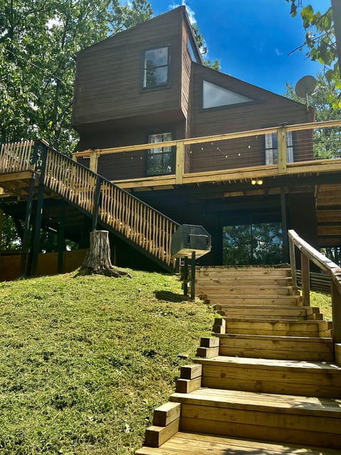 🥃 Whiskey Barrel | Rustic 3BR, Pet-Friendly Cabin in The Forge