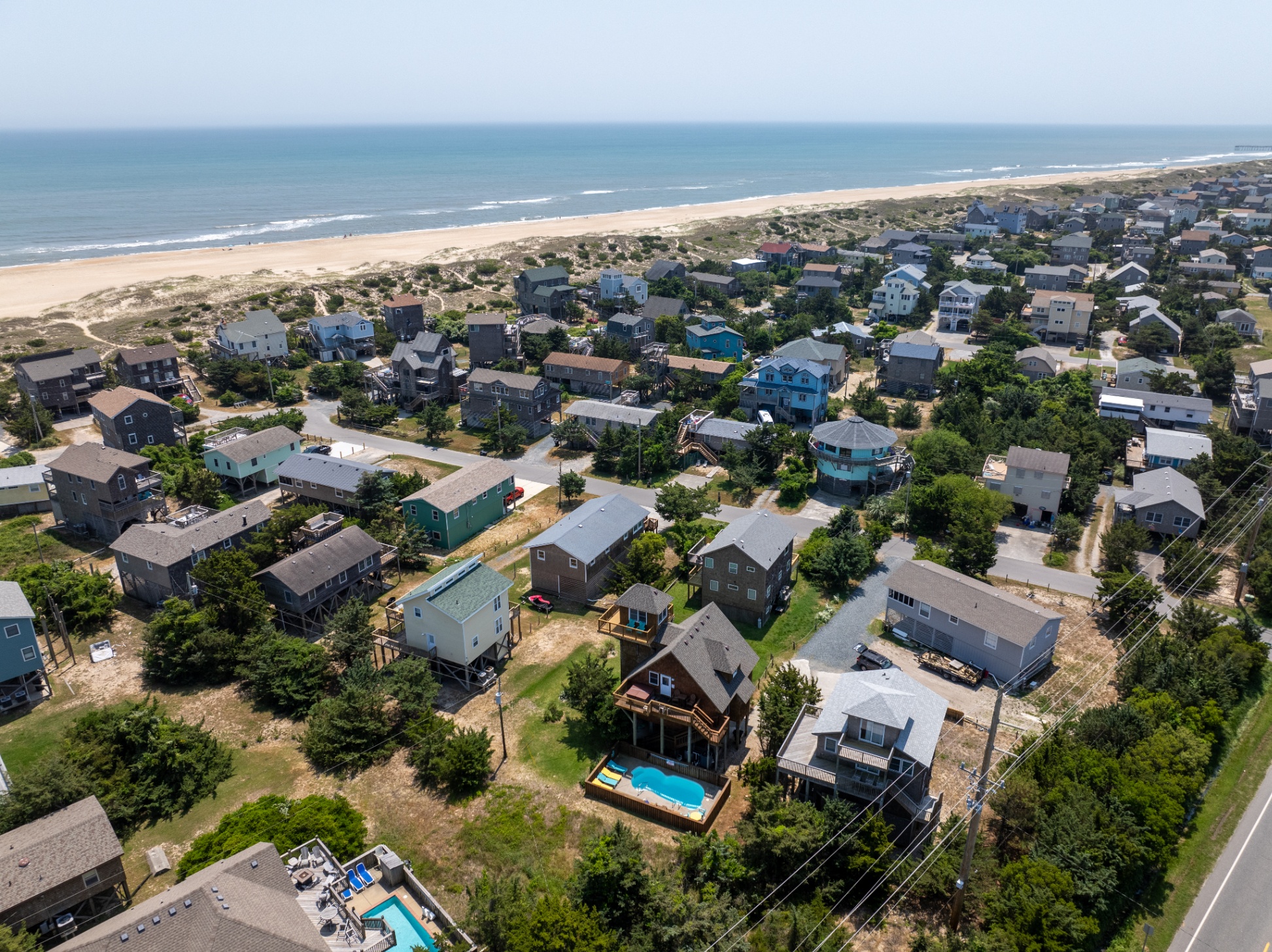 unique-oceanside-4-bedrooms-home/