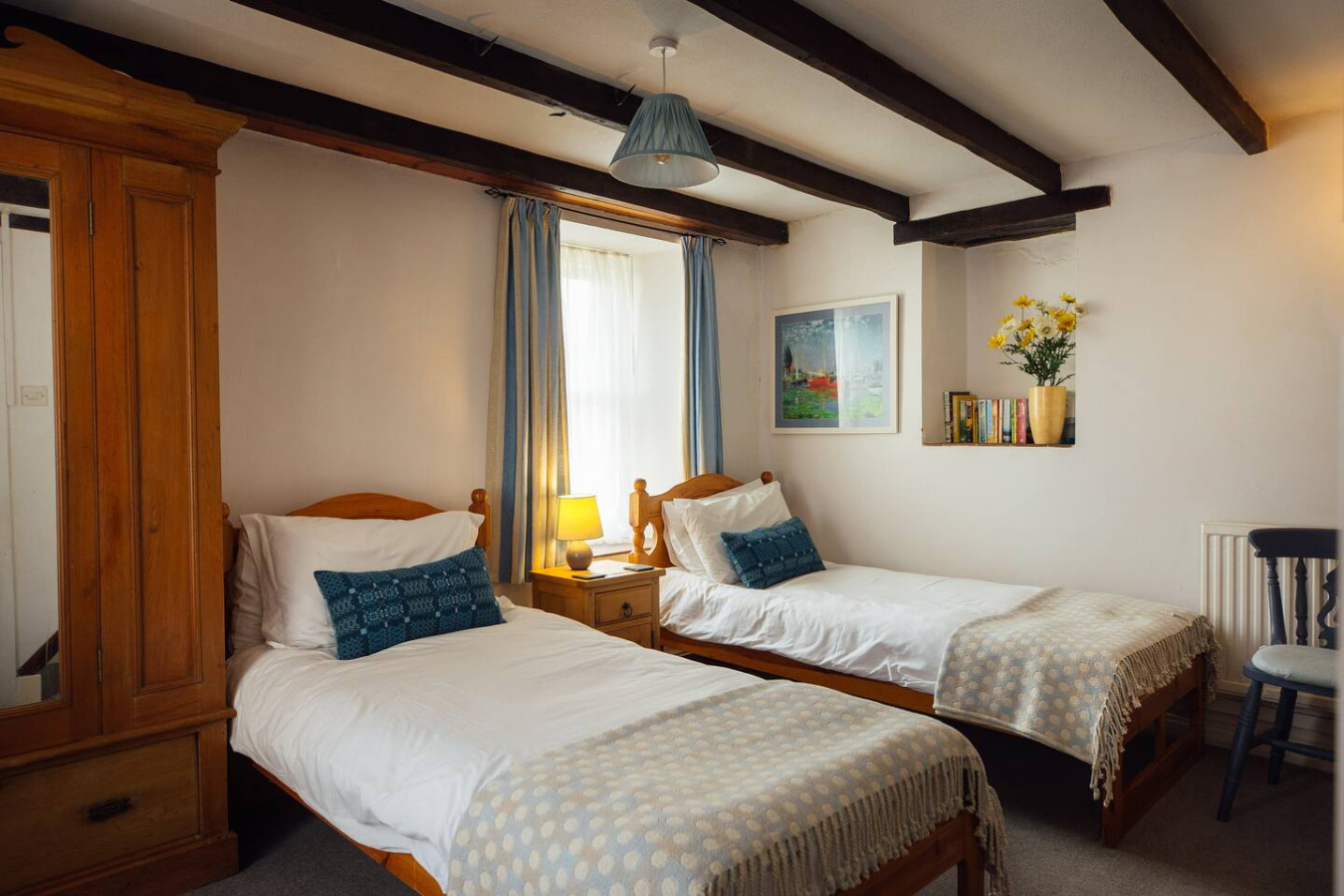 charming-upper-solva-cottage-by-beaches-and-harbour/