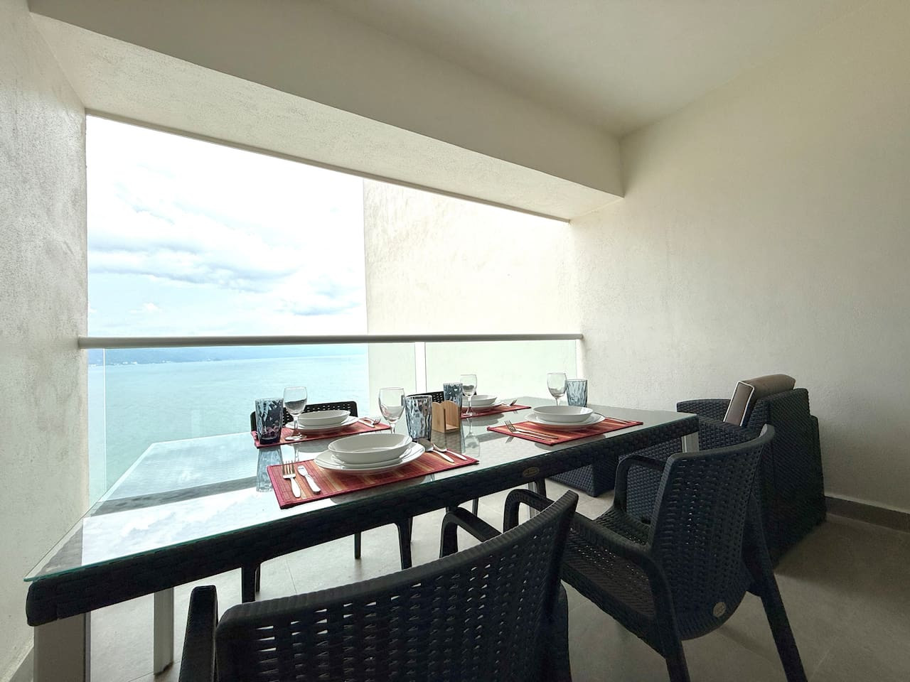 harbor-nt1404-by-moikkarentals/