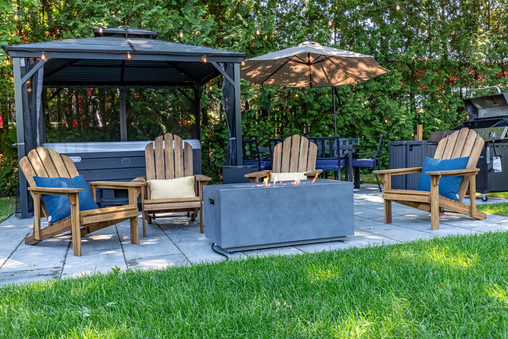 escapade-chambly-i-4br-+-spa/