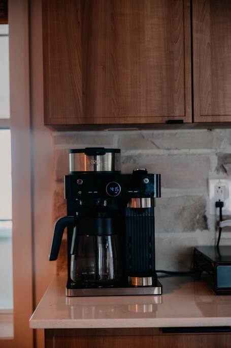 escapade-chambly-i-4br-+-spa/