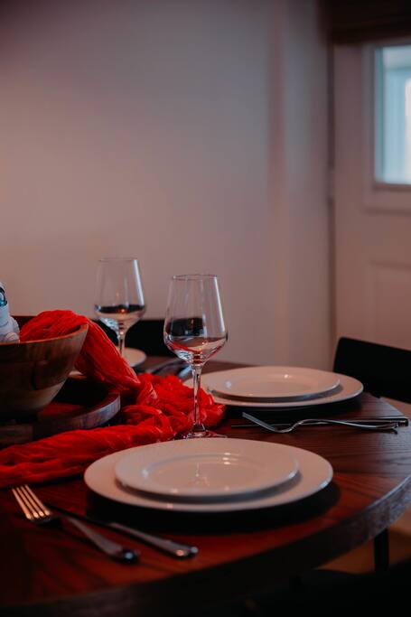 escapade-chambly-i-4br-+-spa/