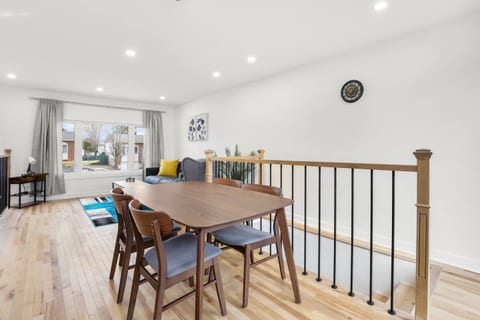 Elegant 4 bedroom modern house