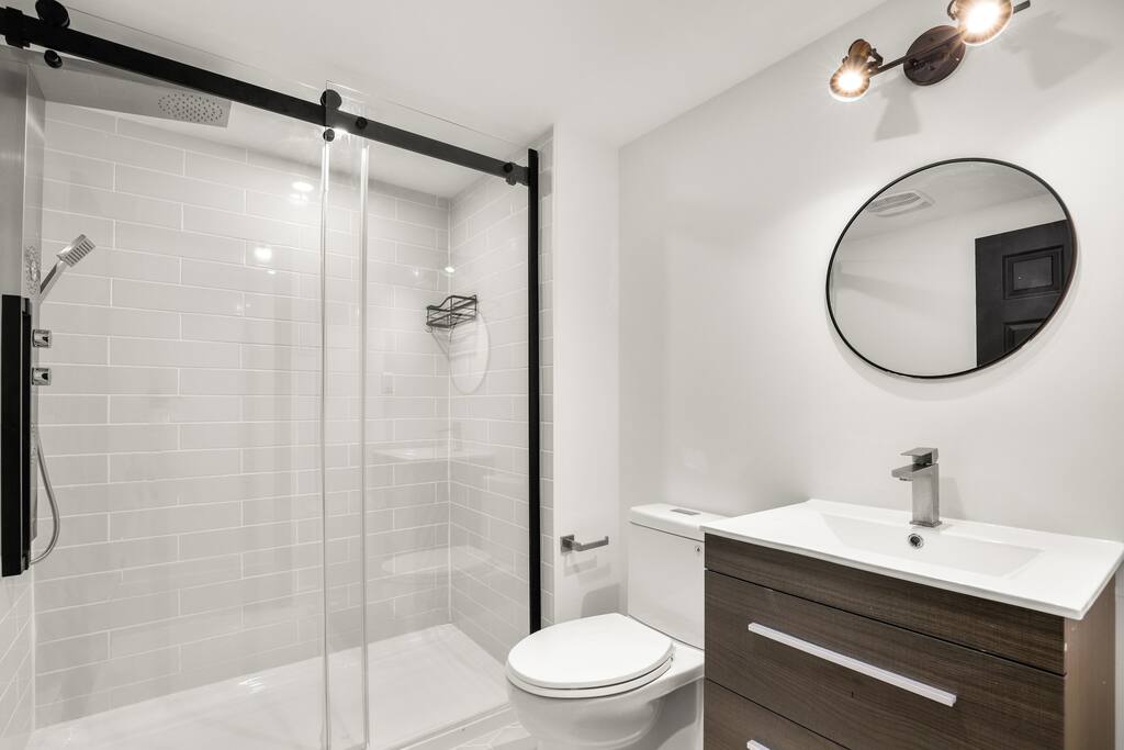 elegant-4-bedroom-modern-house/