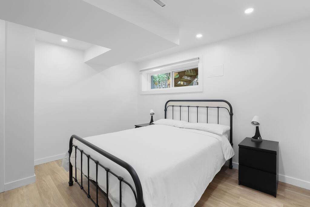 family-friendly-escape-walk-to-shops-and-fun/