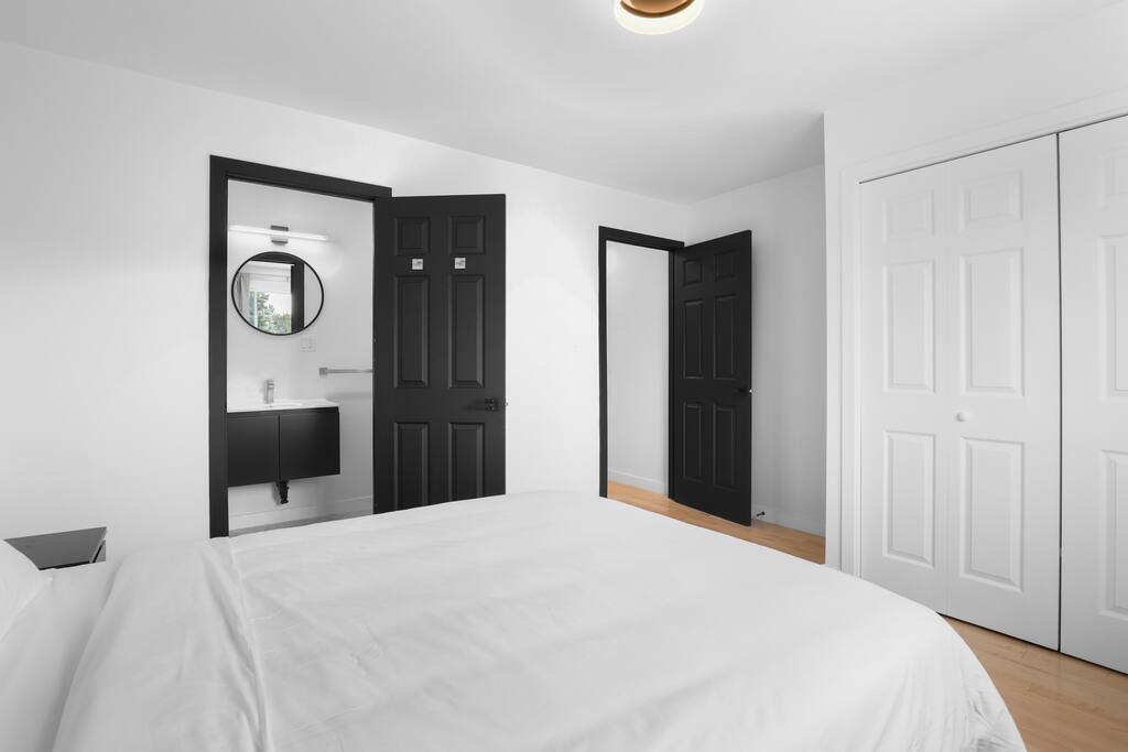 family-friendly-escape-walk-to-shops-and-fun/