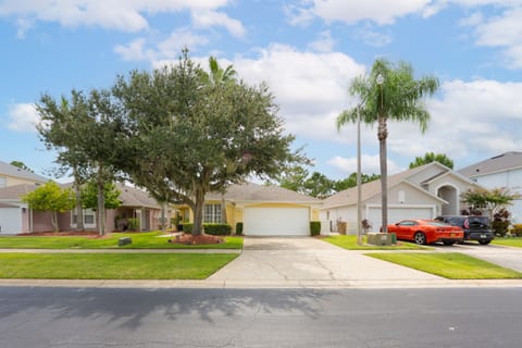 LB1017-Fresh Private Pool House No Carpet-Disney Area