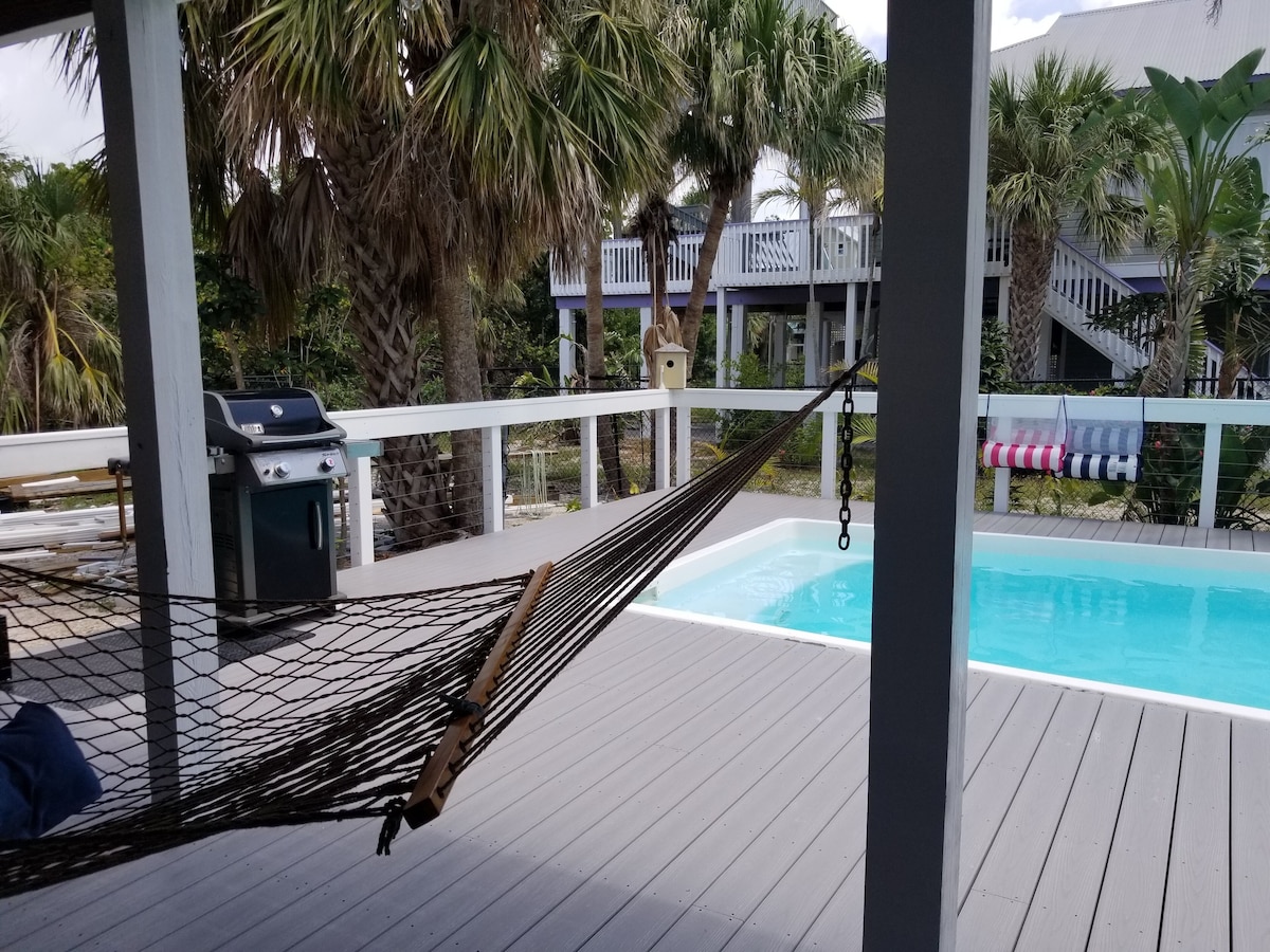 Island Oasis/Hidden Beach House-Private pool