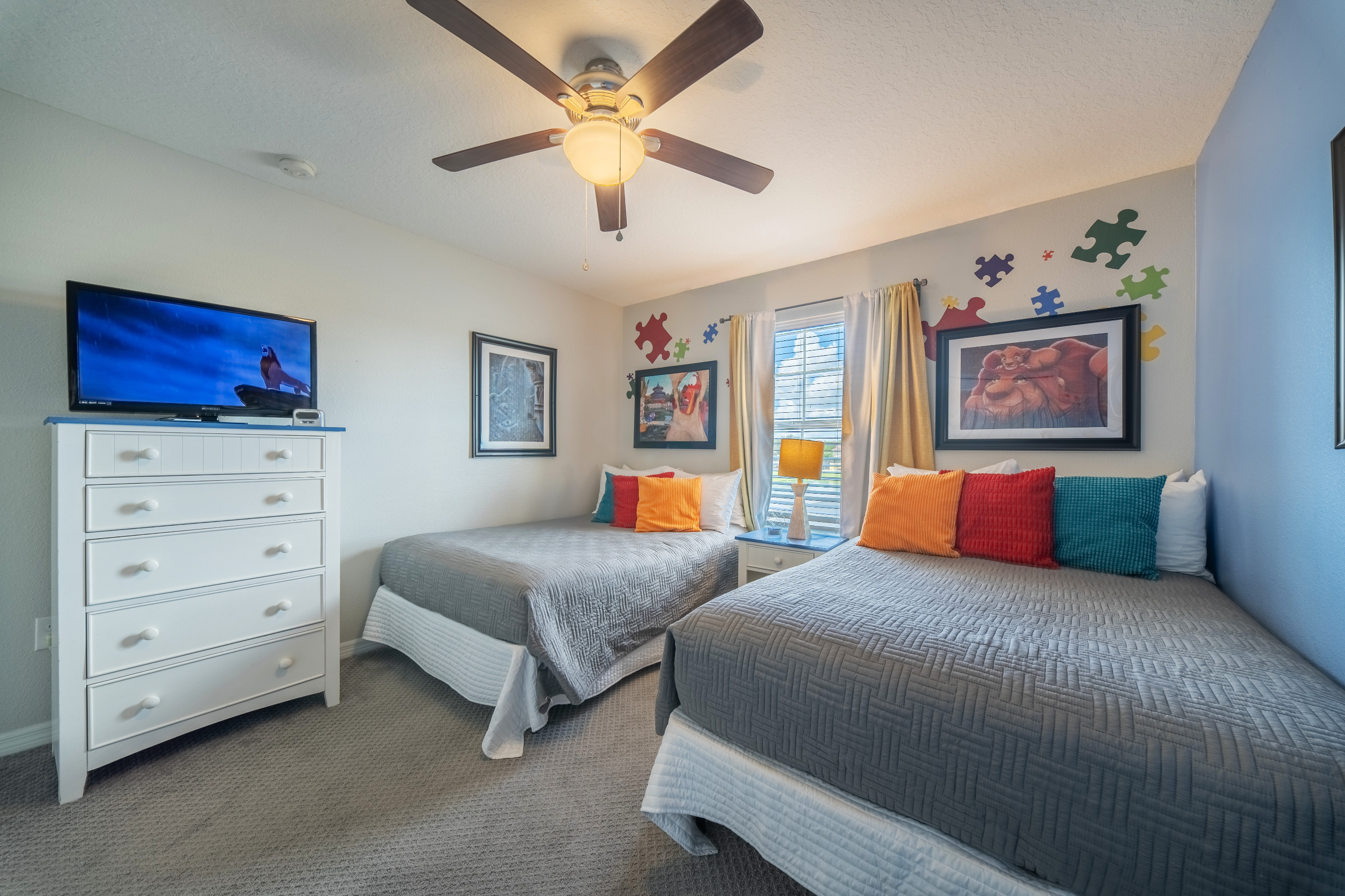 Two double beds welcome you with a fun Disney puzzle theme to lull you to sweet dreams!