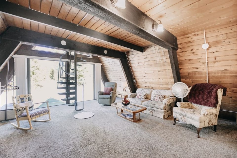 05MBH - Mt Baker Lodging Apt - Sleeps 2! - Maple Falls