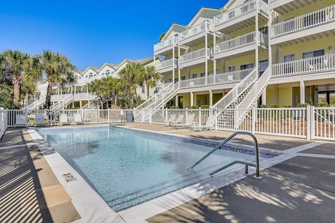 Gulf Views, Pool, Hot Tub, Tennis, close to beach! image 3