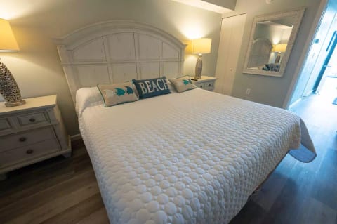 King Bed in Bedroom