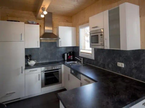 #30 mit IR-Sauna & Sprudelbad innen