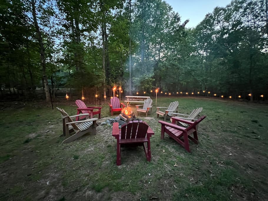 Fire Pit - Lake Anna Getaway  - Mineral