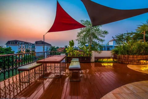 Villa Eternal - Rooftop View and Garden