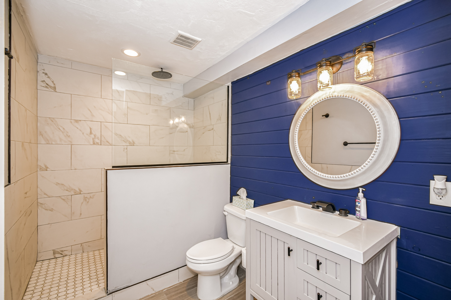 rexburg-5-bedroom-home-with-rock-climbing-wall-and-movie-theater/