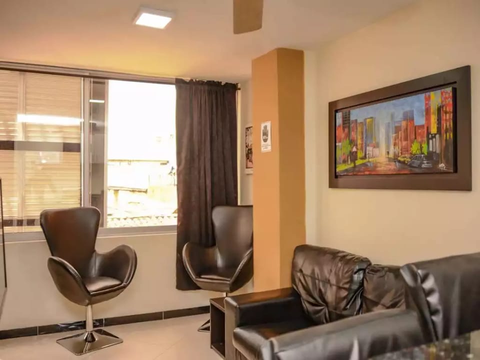 Dos habitaciones, aire acondicionado, jacuzzi - Medellín