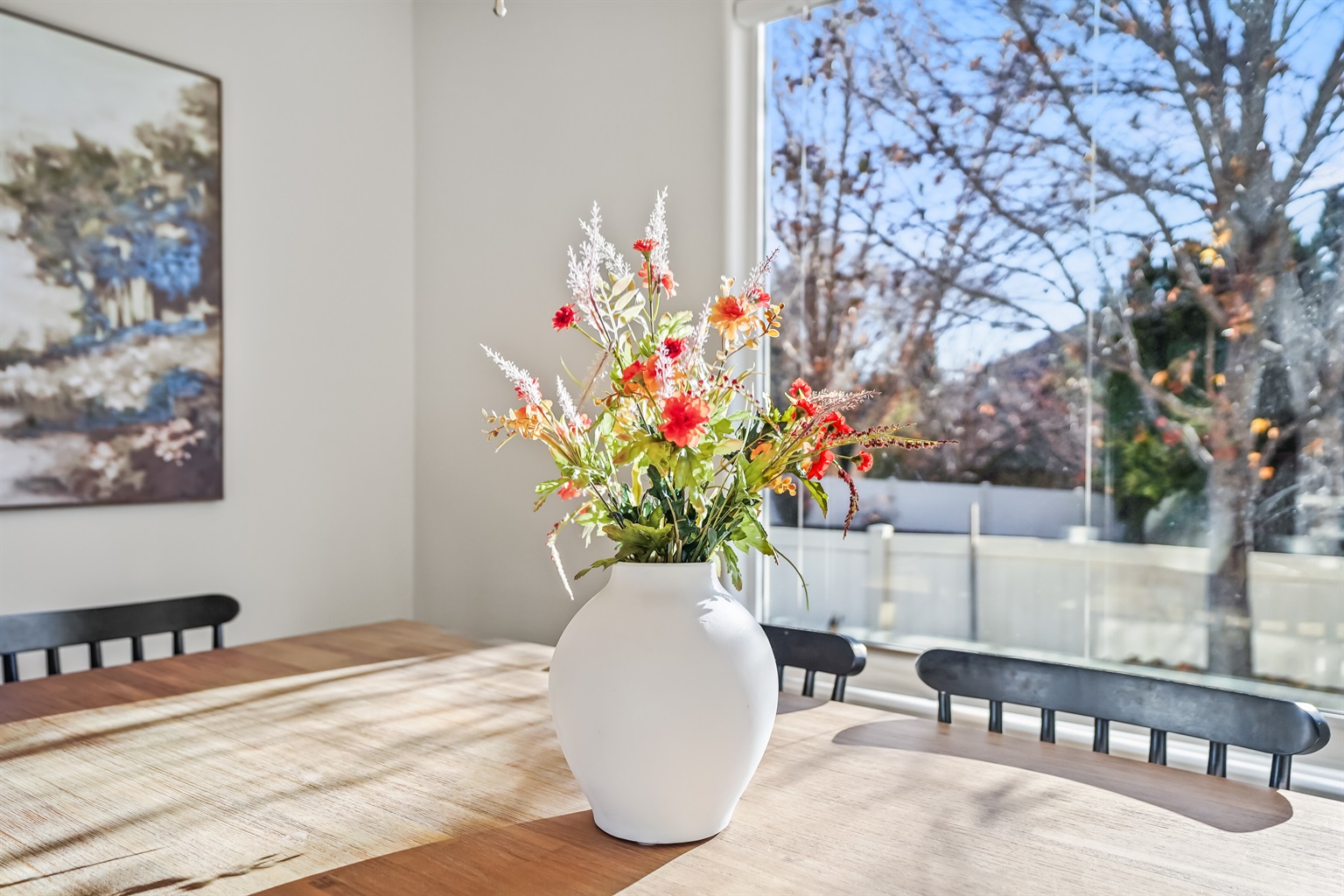 spacious-5-bedroom-retreat-with-pool-access/