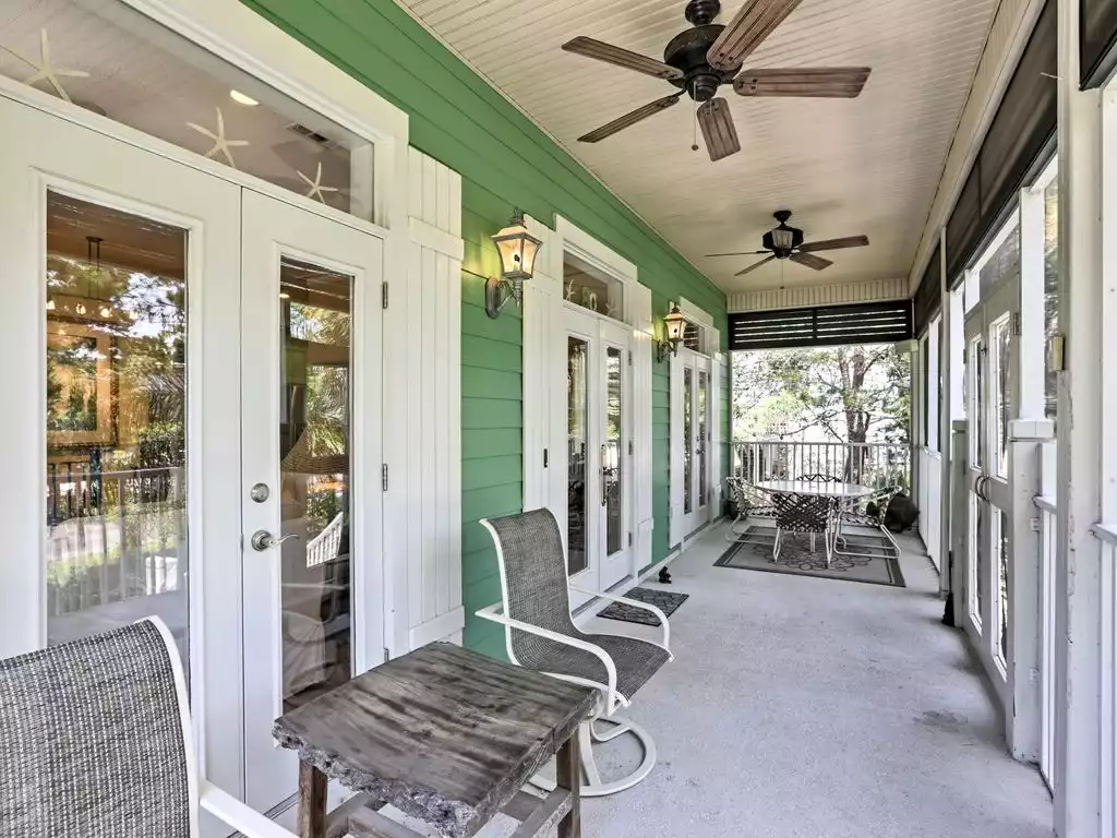 Catch some shade in the front screened porch. - 5 Bd sleeps 14 Heated Pool, Hot Tub & Golf Cart - Santa Rosa Beach