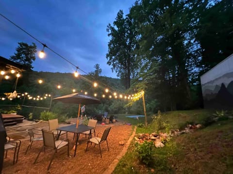 Lower cabin outdoor area at dusk