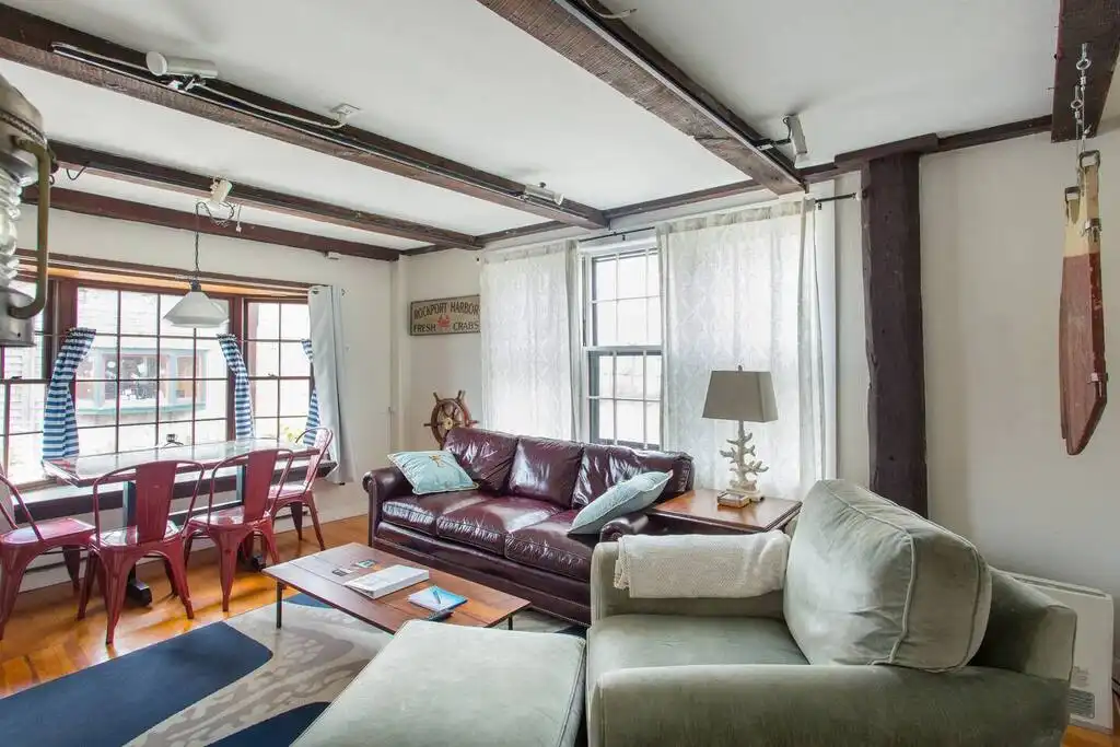 "Rockport Sail Loft: 2 Bed/1 Bath Oceanfront Haven