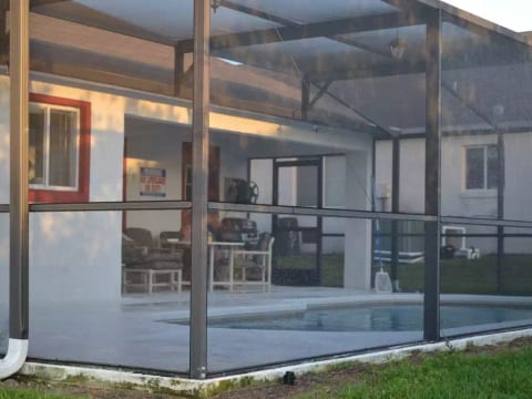 Hillcrest Villa